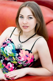 Yana from Kharkiv, 33 years, with brown eyes, light brown hair, Christian, lawyer. #3