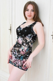 Yana from Kharkiv, 33 years, with brown eyes, light brown hair, Christian, lawyer. #7