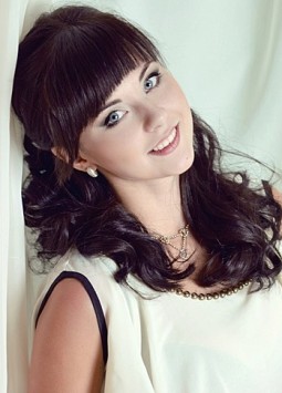 Elizabeth from Zaporozhye, 29 years, with blue eyes, light brown hair, Christian, student, sometimes it&amp;amp;#039;s more hard tha.