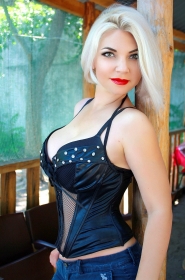 Julia from Nikolaev, 44 years, with green eyes, blonde hair, Christian, restaurateur. #10