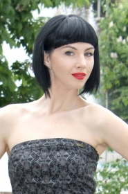 Irina from Nikolaev, 39 years, with green eyes, black hair, Christian, Merchandiser. #5