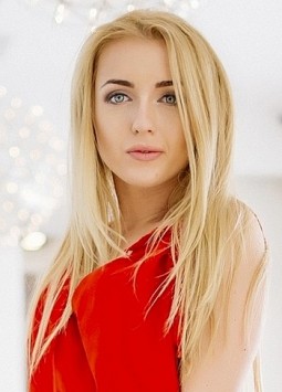 Anna from Odessa, 29 years, with blue eyes, blonde hair, Catholic, International Relations Specialist.