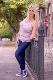 Anastasia from Nikolaev, 29 years, with brown eyes, blonde hair. #7