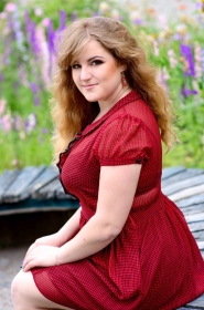 Lesya from Cherkassy, 29 years, with green eyes, light brown hair, Christian. #2