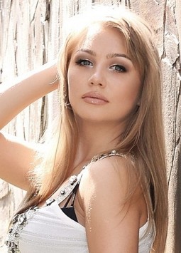 Maria from Kharkov, 29 years, with blue eyes, blonde hair, Christian, Good Manager.