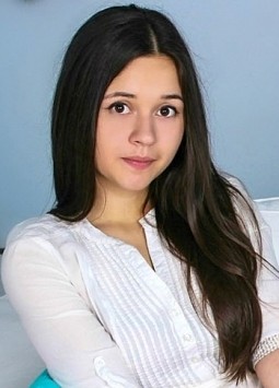 Irina from Kyiv, 28 years, with black eyes, black hair, Christian.