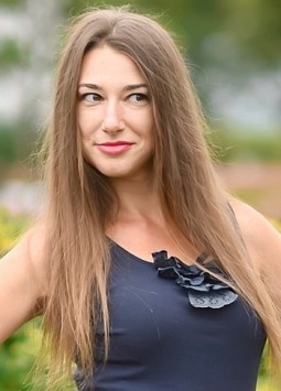Ekaterina from Sumy, 35 years, with hazel eyes, dark brown hair, Christian, teacher.