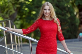 Yana from Dnepropetrovsk, 42 years, with grey eyes, blonde hair, other, nurse. #7