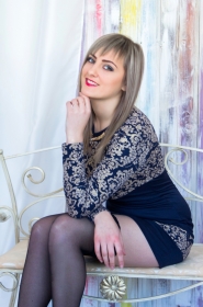 Victoria from Nikolayev, 30 years, with brown eyes, blonde hair, Christian, Manicurist. #3
