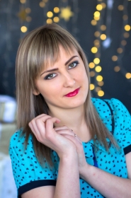 Victoria from Nikolayev, 30 years, with brown eyes, blonde hair, Christian, Manicurist. #5