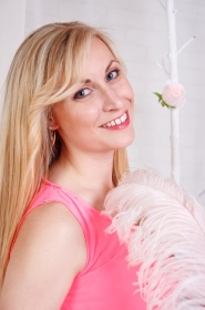 Aleksandra from odessa, 37 years, with green eyes, blonde hair, Christian, economist. #2