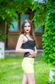 Julia from Kherson, 37 years, with hazel eyes, light brown hair, Christian, call center operator. #11