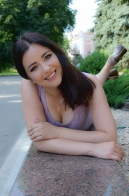 Elena from Poltava, 36 years, with brown eyes, dark brown hair, Christian, unemployed. #1