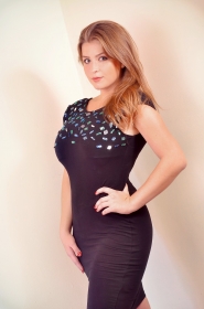 Olga from Kharkov, 30 years, with blue eyes, light brown hair, Christian, sales-manager. #10