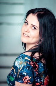 Olga from Nikolaev, 32 years, with green eyes, black hair, Catholic, temporary unemployed. #1