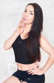 Yana from Kherson, 32 years, with brown eyes, black hair, Christian, fitness trainer. #2