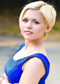 Darya from Odessa, 30 years, with grey eyes, blonde hair, Christian, teacher.