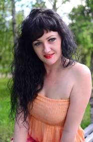 Elena from Nikopol, 39 years, with green eyes, black hair, Christian, cook. #9