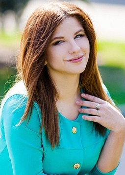 Ruslana from Cherkasy, 26 years, with blue eyes, dark brown hair, Christian, Medical sister.