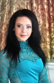 Uliana from Kharkov, 28 years, with green eyes, black hair, Christian, administrator. #5