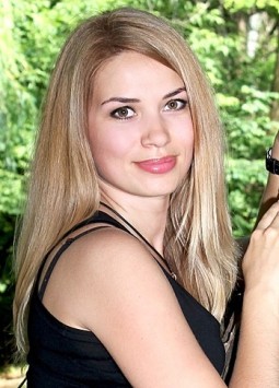 Anastasia from Nikolaev, 39 years, with green eyes, blonde hair, Christian, financier.