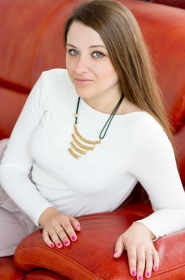 Elena from Kharkiv, 31 years, with brown eyes, light brown hair, Christian, Psychologist. #2