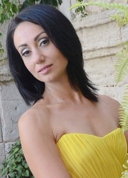 Svetlana from Kiev, 40 years, with brown eyes, black hair, Christian, The head of the trade department.