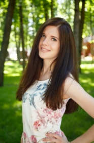 Svetlana from Kherson, 31 years, with green eyes, dark brown hair, Christian. #5