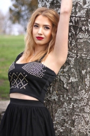 Karina from Cherkassy, 30 years, with brown eyes, light brown hair, Christian, manager. #25