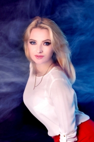 Anastasiya from Kharkov, 26 years, with grey eyes, blonde hair, Christian, student. #11