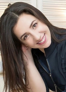 Elena from Melitopol, 46 years, with brown eyes, dark brown hair, Christian, accountant.