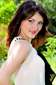 Julia from Nikolaev, 28 years, with blue eyes, dark brown hair, Christian, Student. #1