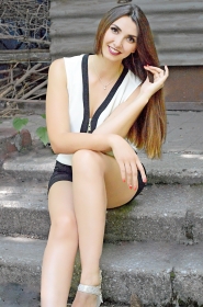 Yulia from Zaporozhye, 29 years, with brown eyes, light brown hair, Christian, lawyer. #1