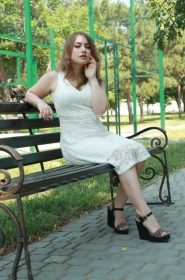 Anastasia from Nikolaev, 28 years, with green eyes, blonde hair, Christian, I do not work. #8