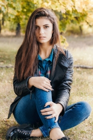 Marina from Kremenchuk, 25 years, with brown eyes, dark brown hair, Christian, designer. #3