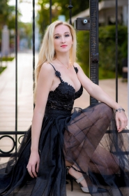 Elena from Odessa, 36 years, with blue eyes, blonde hair, Christian, Manager. #6