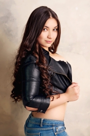 Daria from Kharkov, 27 years, with brown eyes, dark brown hair, Christian, psychologist. #1