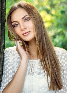 Olga from Odessa, 32 years, with green eyes, blonde hair, Buddhist, organizer of cultural events.