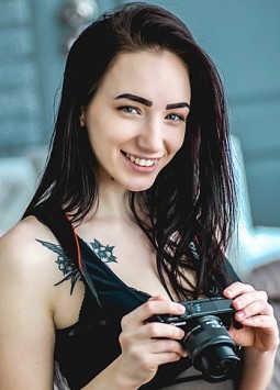 Olga from Nikolaev, 26 years, with brown eyes, dark brown hair, Christian, student.