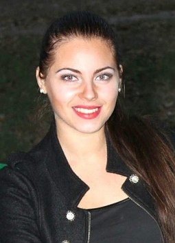 Margarita from Odessa, 29 years, with grey eyes, light brown hair, Christian, shop assistance.