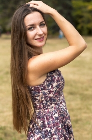 Miroslava from Kiev, 30 years, with green eyes, dark brown hair, none, Florist. #6