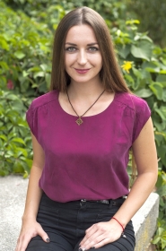 Miroslava from Kiev, 30 years, with green eyes, dark brown hair, none, Florist. #7