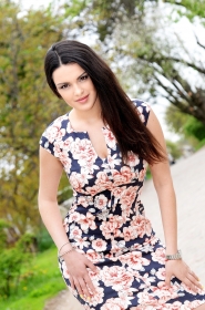 Diana from Kharkov, 27 years, with brown eyes, dark brown hair, Christian, manager. #4