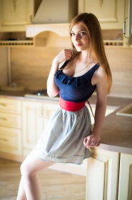 Alyona from Slavyanoserbsk, 25 years, with green eyes, light brown hair, Christian, Doctor. #12