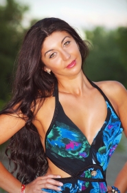 Luda from Dnepropetrovsk, 36 years, with green eyes, dark brown hair, beautician. #1