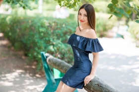 Marina from Nikolaev, 31 years, with brown eyes, black hair, Christian, Administrator of Auto Show. #7