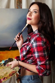 Oksana from Sumy, 28 years, with green eyes, dark brown hair, Christian, Painter. #5