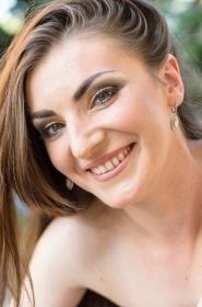 Galina from Poltava, 38 years, with green eyes, dark brown hair, none, school psychologist. #7