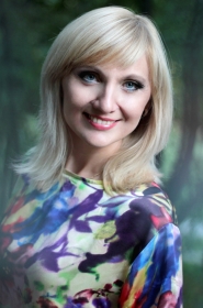 Svetlana from Poltava, 50 years, with grey eyes, blonde hair, Christian, accountant. #3