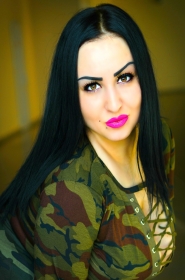 Yulia from Kremenchug, 34 years, with hazel eyes, black hair, Christian, nurse. #6
